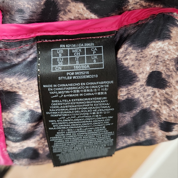 Guess Puffer Jacket - Picture 10 of 10